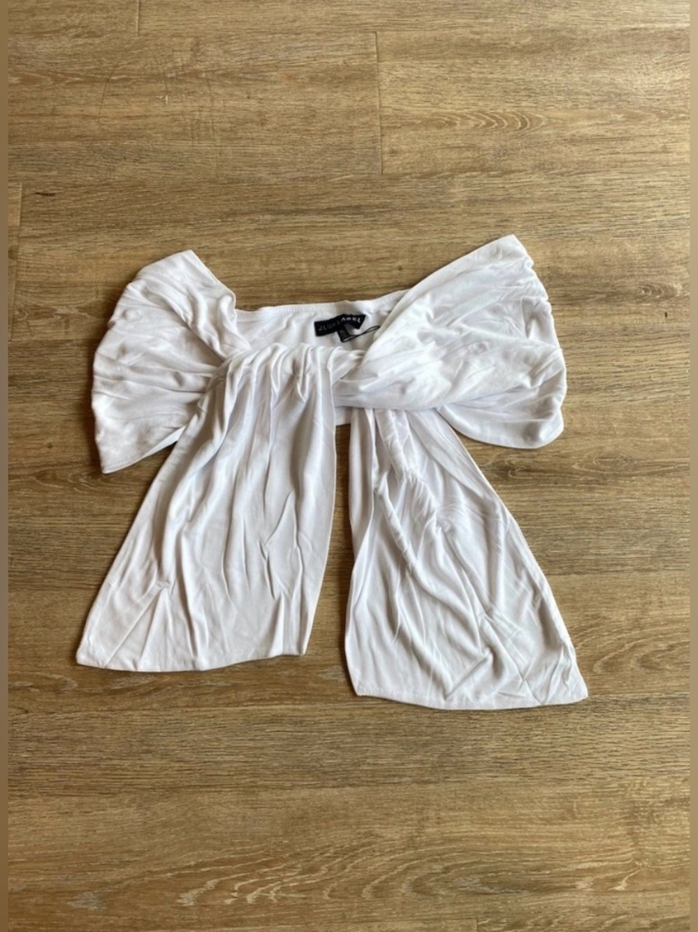 Women’s White Tory Two Piece Set - Picture 3 of 4